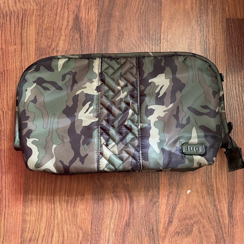 Lug Camo Green Flash makeup bag